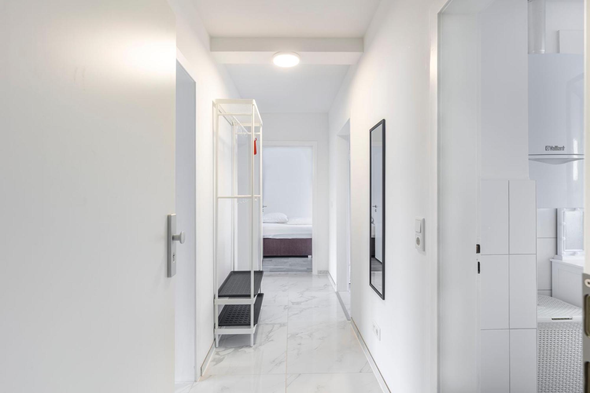 44 Apartments - Modern, Gemuetlich, Wlan, Balkon, Stellplatz Βούρπεταλ Εξωτερικό φωτογραφία